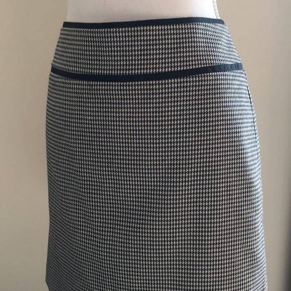ANN TAYLOR LOFT BLACK & CREAM PENCIL SKIRT size 2 - Picture 7 of 7